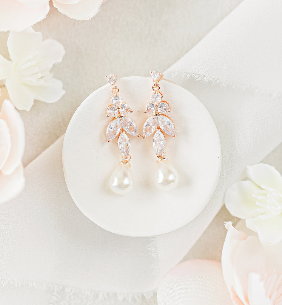 Giselle Pearl Bridal Earrings - Wink of Pink Shop