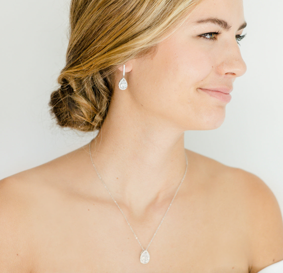 Teardrop necklace online and earring set