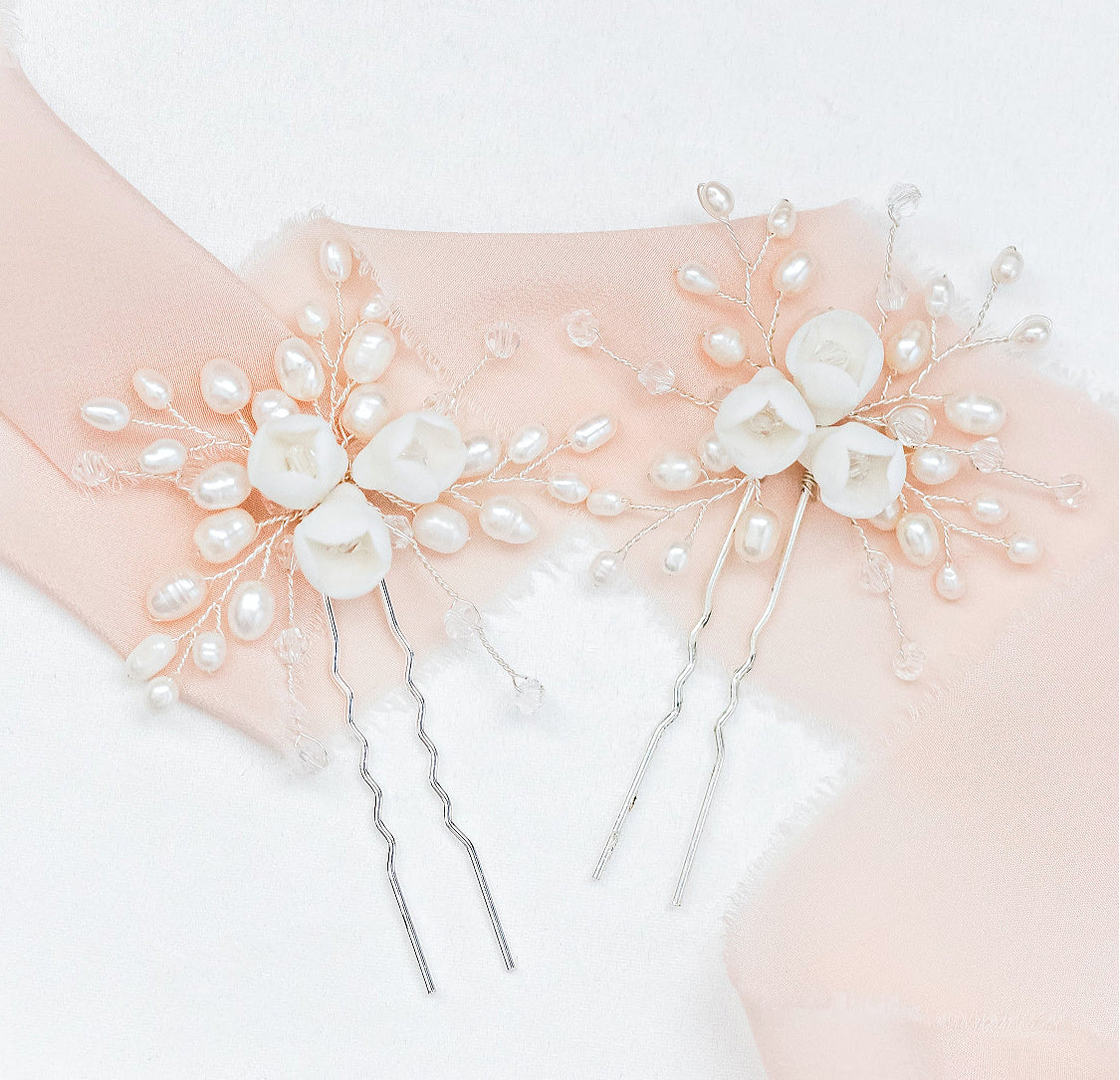 Load image into Gallery viewer, pearl bridal hair pins

