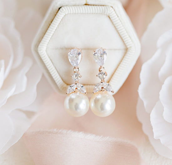 CECILE | Minimalist bridal earrings - TANIA MARAS | bridal headpieces +  wedding veils