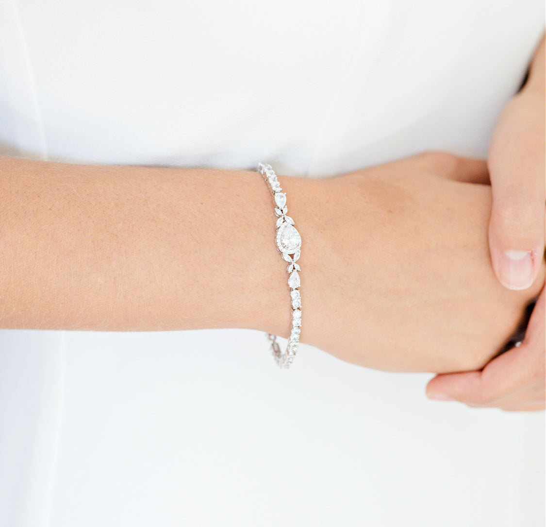 Load image into Gallery viewer, bridal bracelet
