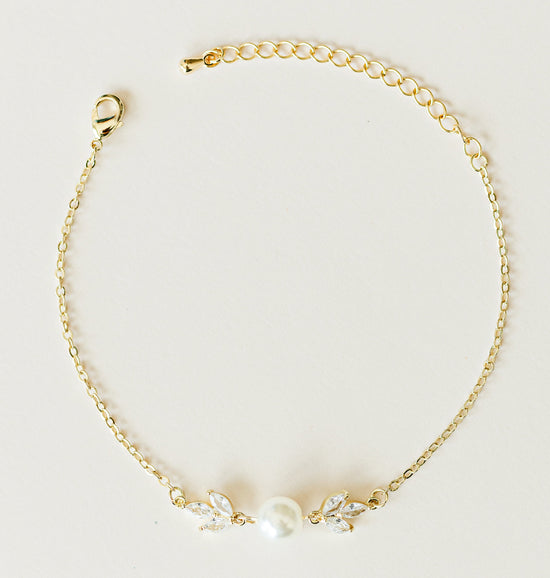 gold bridesmaid pearl bracelet