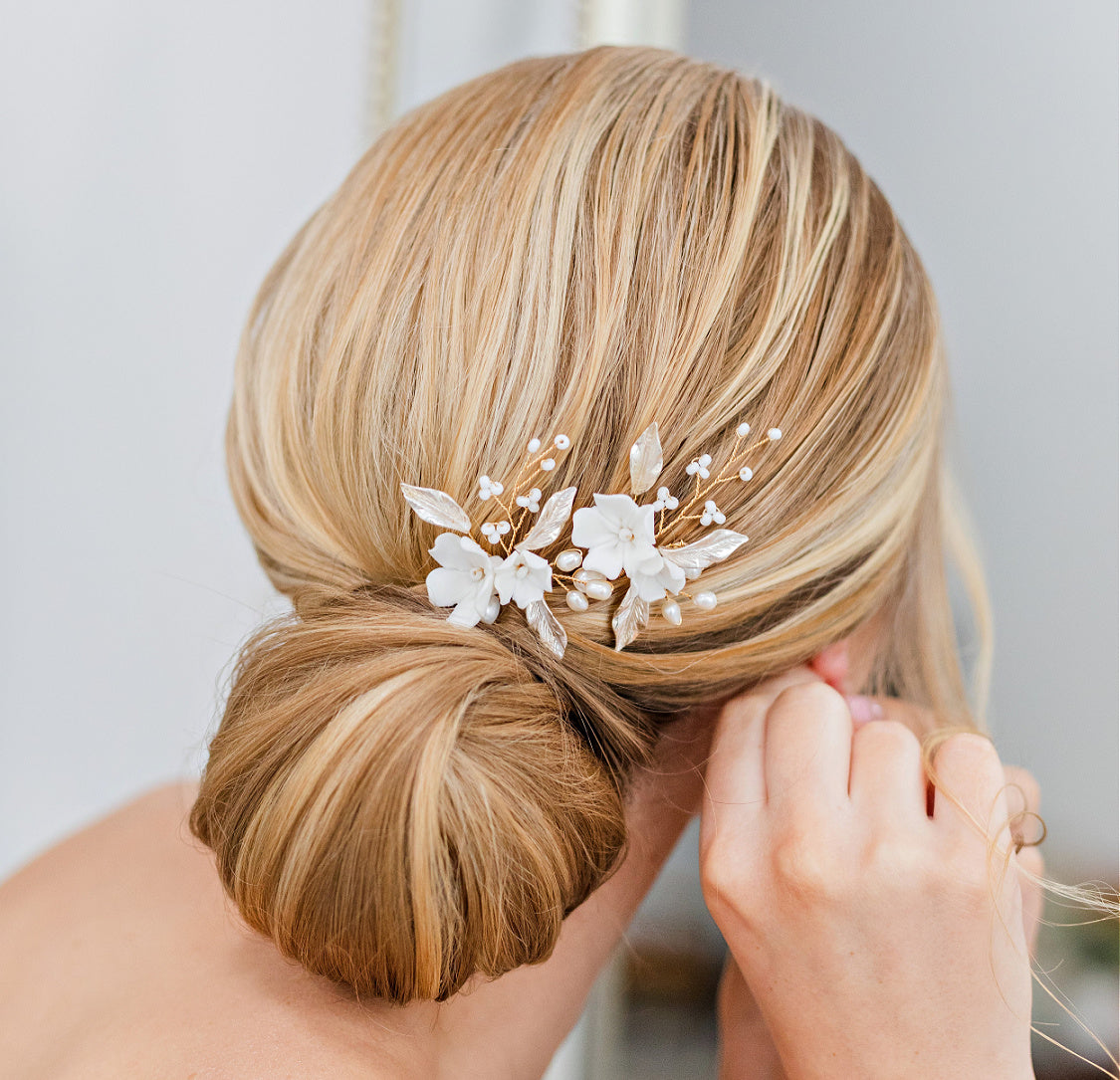 Load image into Gallery viewer, pearl hair pins
