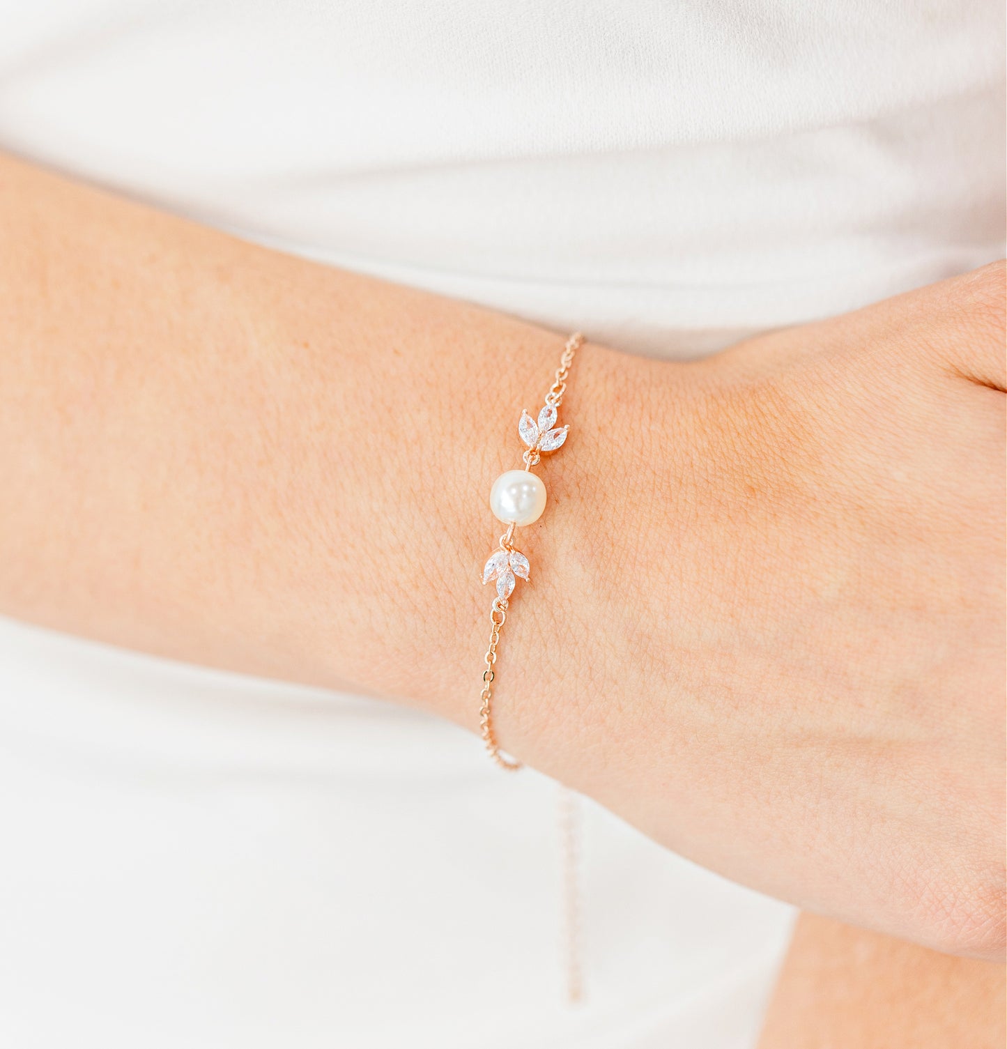 pearl bridesmaid bracelet