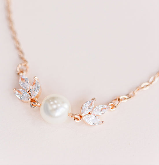rose gold pearl bridesmaid bracelet