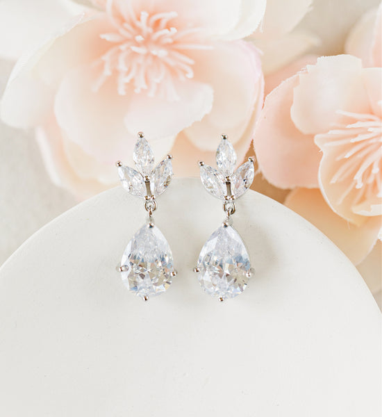 Load image into Gallery viewer, silver bridesmaid earrings
