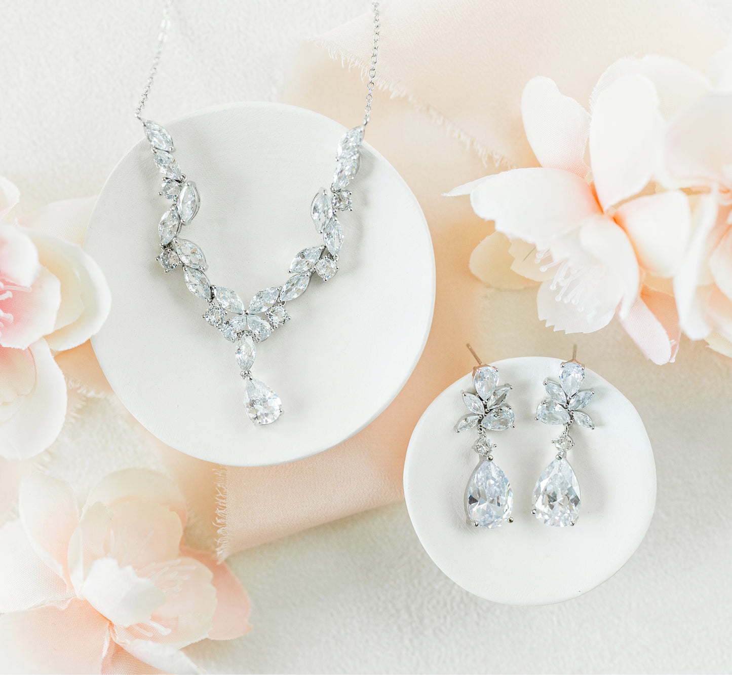 Load image into Gallery viewer, silver wedding jewelry set
