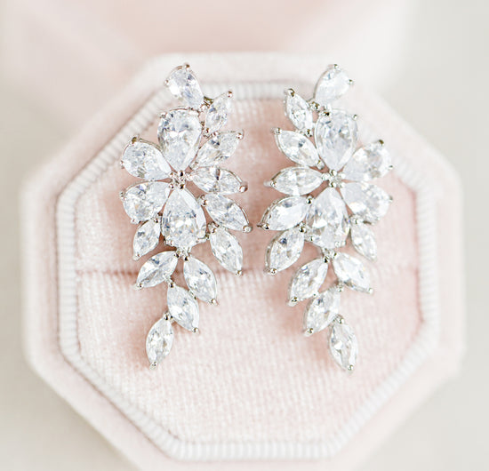 En Vogue Bridal Style E2169 - Rhodium plated pearl bead earrings | Wedding  Earrings
