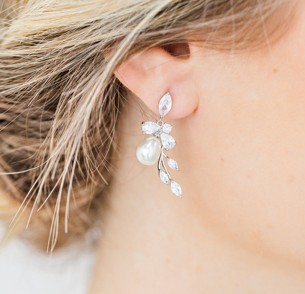 ピアス [wingbling] Delia Pearl 3mm One Touch Ring Earring 6mm Cultured Freshwater Pearl 1/3 ctw Diamond Rhodium Over